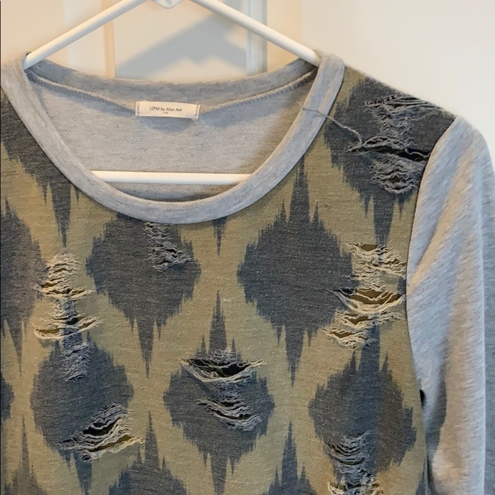 Distressed sweatshirt - Picture 2 of 4